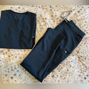 Figs Scrubs Set Dark Harbour Medium Casma Top/Medium Tall Yola Pants